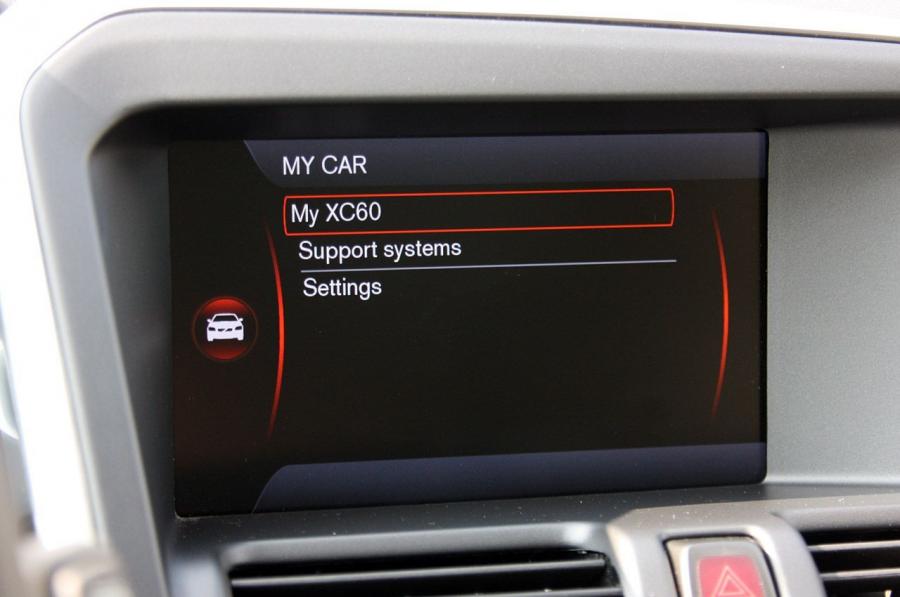  Volvo XC60 R-Design 2012 года  (фото 19 из 90)